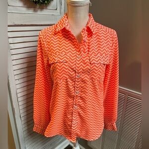 Women’s American Eagle Outfitter. Orange and white chevron dress shirt. Size S